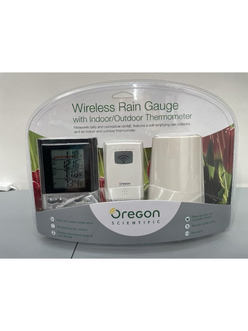 Oregon Scientific RGR126 Wireless Rain Gauge Temperature Sensor Indoor Outdoor